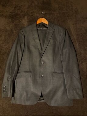 Kenneth Cole REACTION Tech Grey Two-Piece Suit